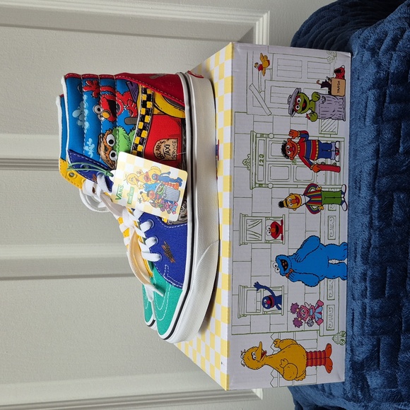 Vans X Sesame Street High-Top Sneakers Size 6.5 Men/8 Women! NWT! - Picture 15 of 15